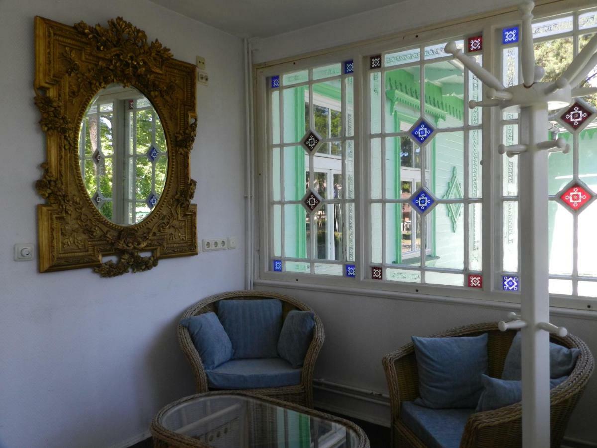 Good Mood Hotel Jurmala Bagian luar foto